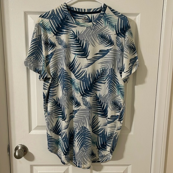 Hollister Other - Hollister Men’s Shirt Tropical Blue leaves